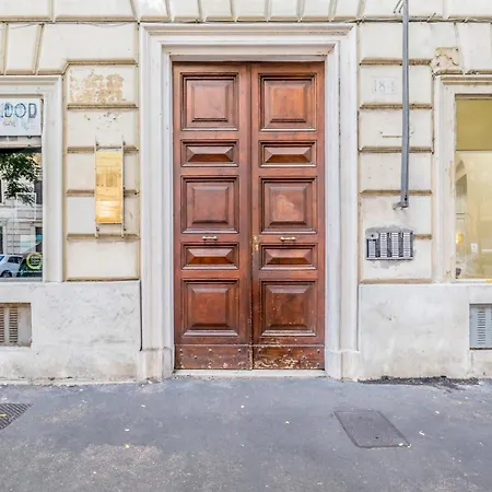 Vatican Apartment *